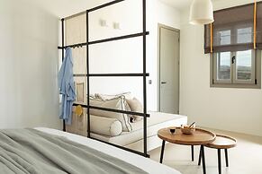 Chora Kythnos Suites