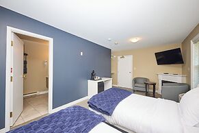 Nine Vines Hotel