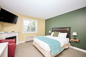 Nine Vines Hotel