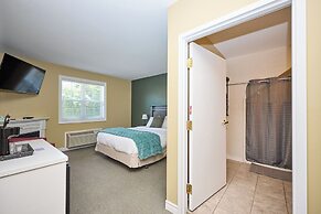 Nine Vines Hotel