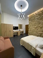 VillaRosa Luxury Boutique