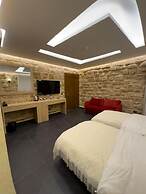 VillaRosa Luxury Boutique