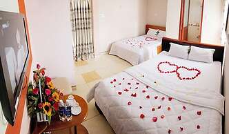 Ban Mai Hotel 66