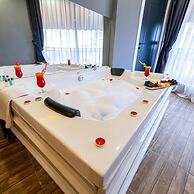 Viv City Hotel