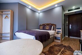 Viv City Hotel