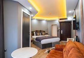 Viv City Hotel