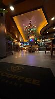 Viv City Hotel