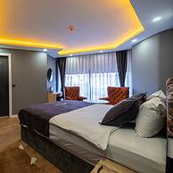 Viv City Hotel