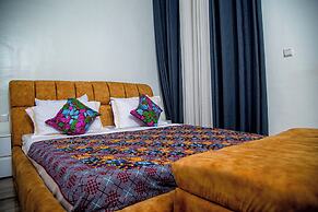 Apartment - Sleeps 4 - Parking - Balcony