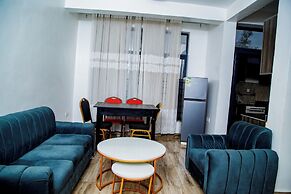 Apartment - Sleeps 4 - Parking - Balcony