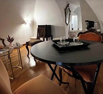 Calefati Gallery Luxury Apartment