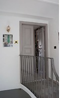 Calefati Gallery Luxury Apartment
