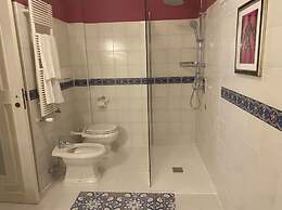 Calefati Gallery Luxury Apartment