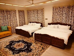 New Zamrood Holiday Home
