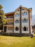 New Zamrood Holiday Home