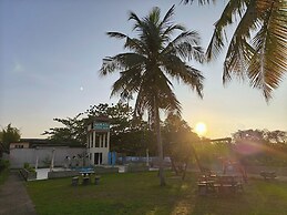 Qurata Riverside Resort