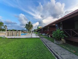 Qurata Riverside Resort