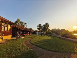 Qurata Riverside Resort