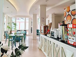 Happy 2 Hotel Pratunam