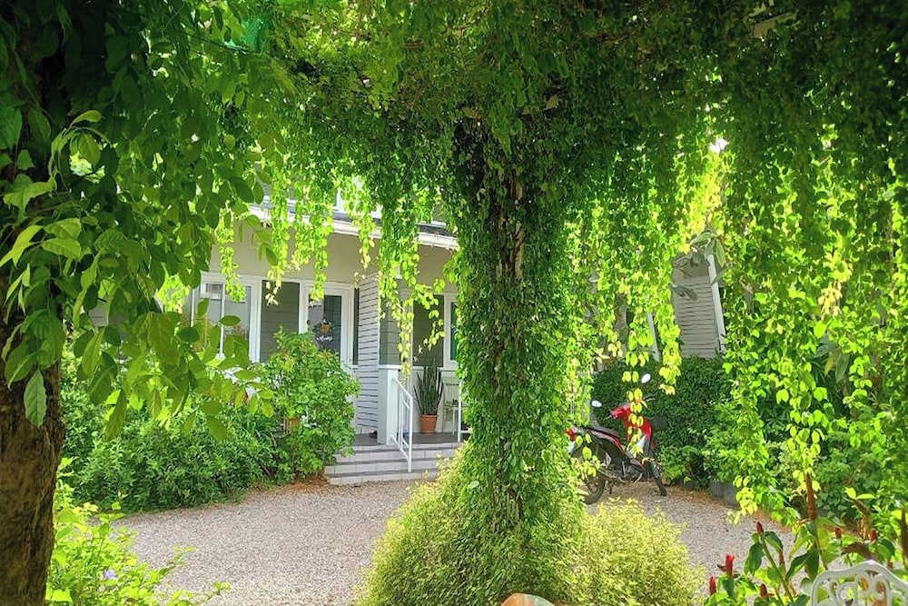 Bann Kam B&B