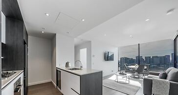 Melbourne Private Apartments - Stadium and Harbour Views