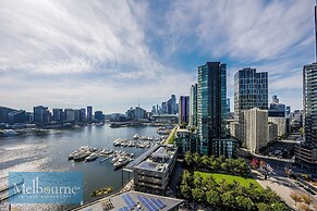 Melbourne Private Apartments - Stadium and Harbour Views