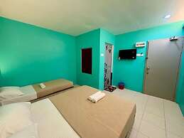 Qish Hotel