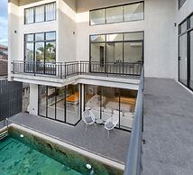 3-Bedroom Wallaya pool villa in Bangtao