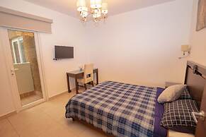 Mahogany Suites