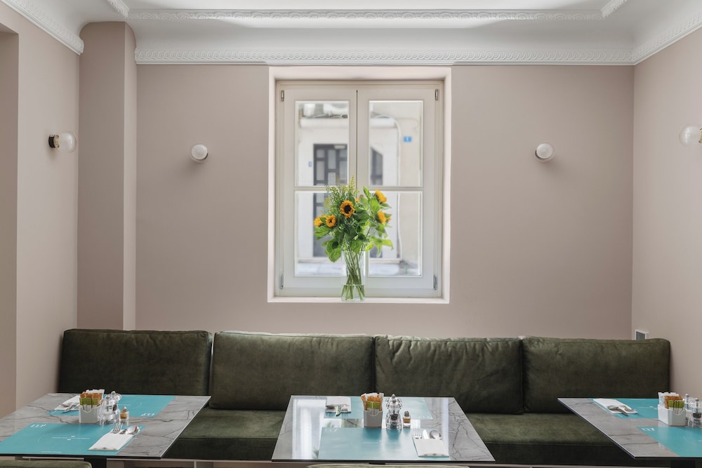 Morus Acropolis Boutique Hotel