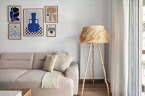 Les Nuances de Blue 1-BR Apt in Athens