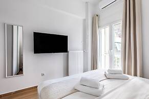 Les Nuances de Blue 1-BR Apt in Athens