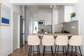 Les Nuances de Blue 1-BR Apt in Athens