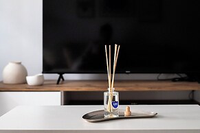Les Nuances de Blue 1-BR Apt in Athens