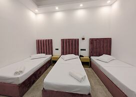 Kings Grand Hotel