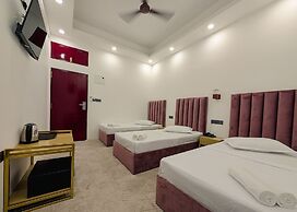 Kings Grand Hotel