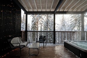NOA VILLAS Aurora Lapland Resort