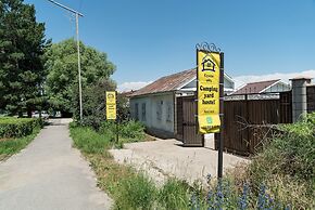 Camping Yard Hostel Karakol