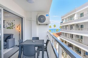 Amore 2-BR Apt By Finikoudes
