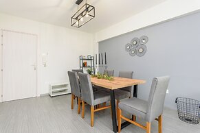 Amore 2-BR Apt By Finikoudes