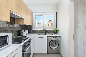 Amore 2-BR Apt By Finikoudes