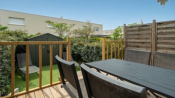 Charming Villa by Serignan Beach