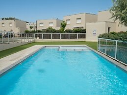 Charming Villa by Serignan Beach