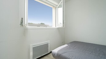 Charming Villa by Serignan Beach