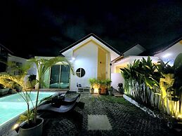 Lux Sila Pool Villa 3 Bedrooms 4 Beds