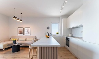 MoHost Properties
