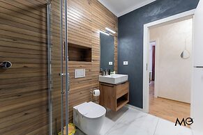 MoHost Properties