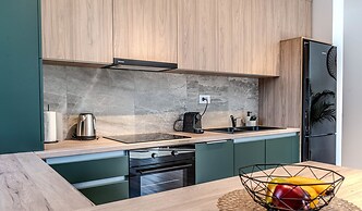 MoHost Properties