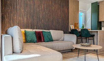 MoHost Properties