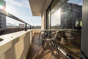 MoHost Properties